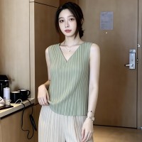 【羽生摺衣】i摺衣-日系 時尚風 Y領 背心 上衣(共三色)