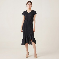 【羽生摺衣】i摺衣-日系 簡約風 下擺 荷葉邊 洋裝(共二色)